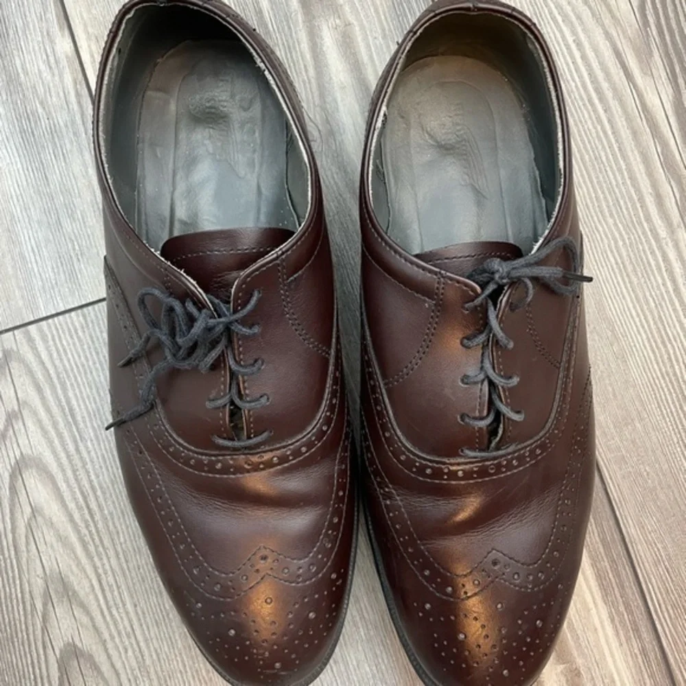 RED WING SHOES Men's Dark Brown Wingtip Dress Shoes, Size 11, EUC